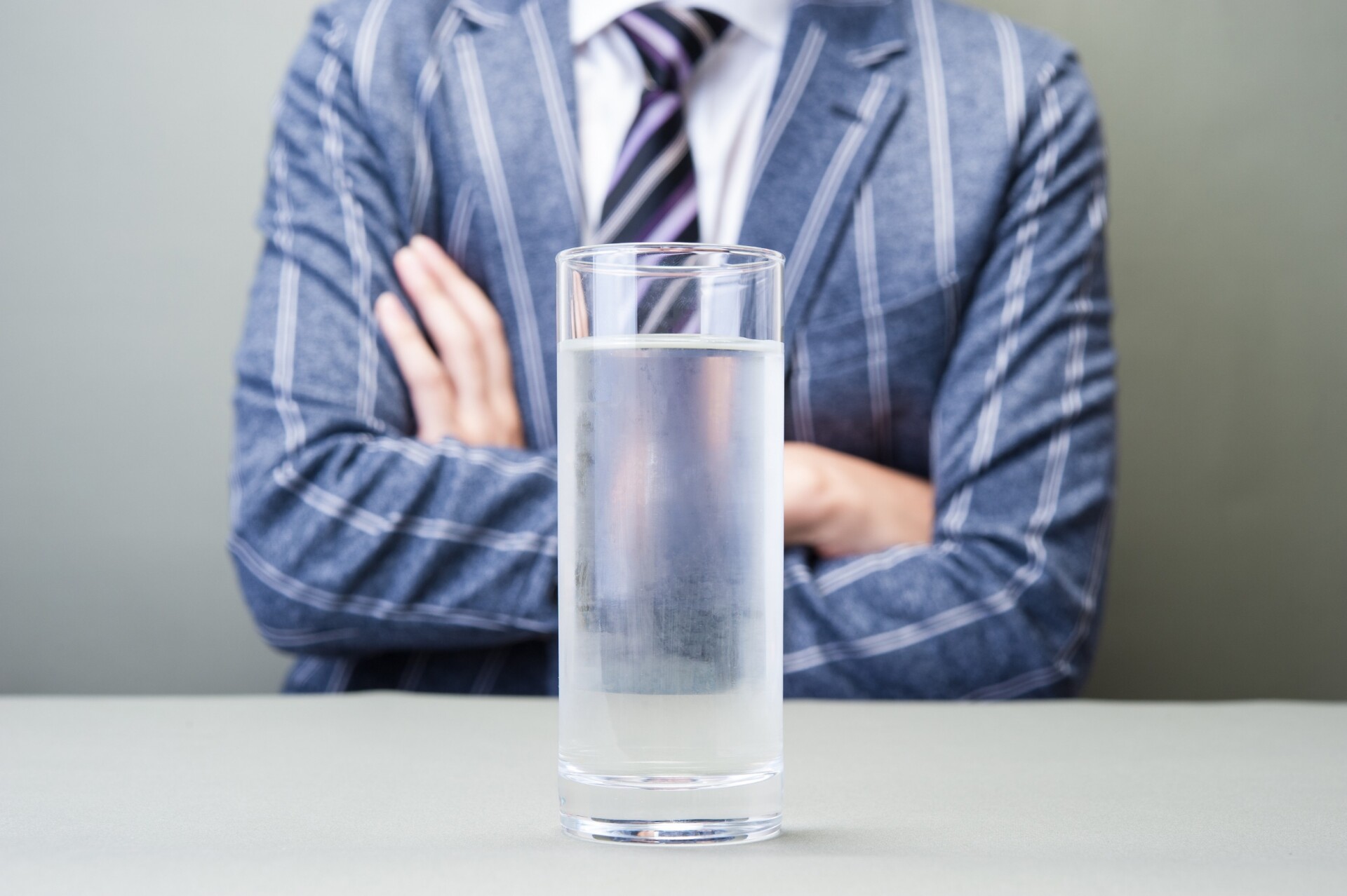 Zalety montażu filtra wody w biurze