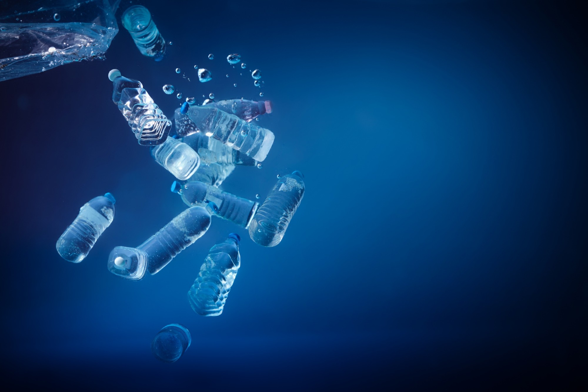 Ocean zanieczyszczony plastikiem