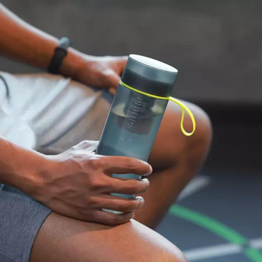 Butelka filtrująca na trening