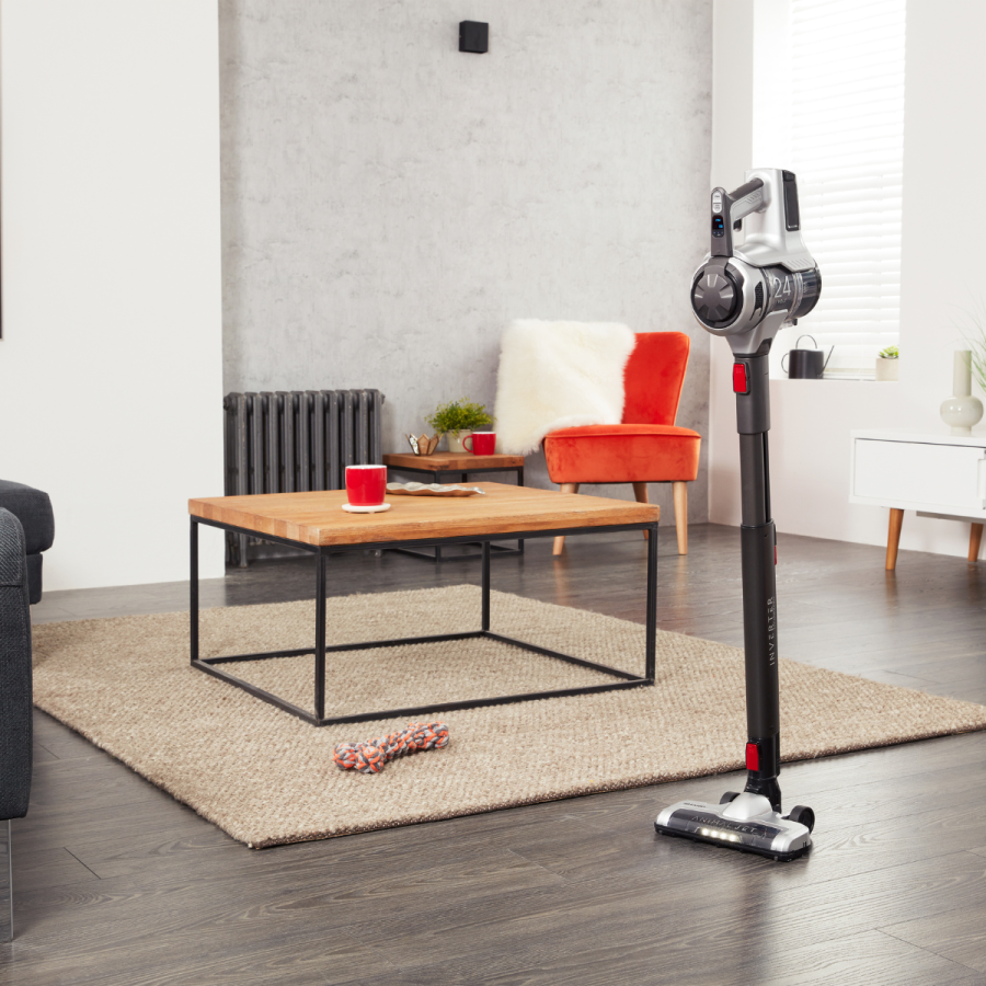 Odkurzacz pionowy Sharp-SA VP3501BS Car w salonie