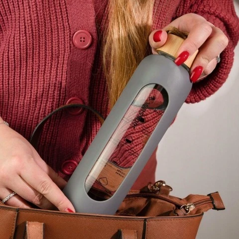 szklana butelka wessper rozowa 1730117238