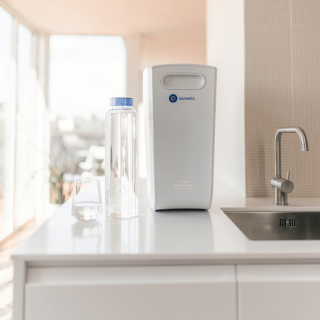 Bluewater Cleone najlepszy filtr do wody. Znany i polecany filtr do wody. Cleone to krystalicznie czysta woda z kranu i koniec kupowania plastikowej wody.