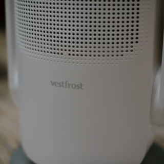 Wentylator oczyszczacz powietrza Vestfrost VP-B1F50WH. 6 stopni filtracji, filtr HEPA, jonizacja, Wi-Fi.