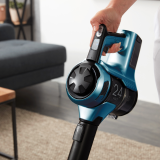 Odkurzacz bezprzewodowy pionowy SHARP SA-VP3501AQ Family. Wydajny i polecany odkurzacz do mebli tapicerowanych.