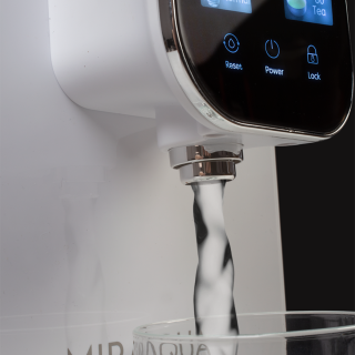 Dystrybutor wody nablatowy Miraqua Alfa. Dystrybutor ze zbiornikiem wody, bez podłączenia do sieci.