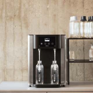 BRITA Extra Fill Pro nablatowy dystrybutor do wody. Woda gazowana, schłodzona lub niegazowana do hotelu, biura, restauracji, kawiarni.
