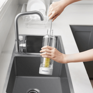 Zapasowe butelki Philips do saturatora. Oryginalne butelki Philips ADD911WH. Butelki przezroczyste z białym wykończeniem.