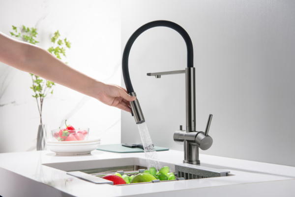 blue water tusar  bateria z wyciąganą wylewką