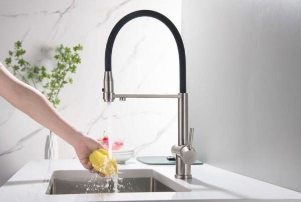 blue water tusar kran kuchenny w kolorze stali z miękką wylewką