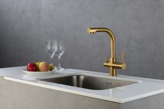 bateria w kolorze mosiądz antyczny do kuchni