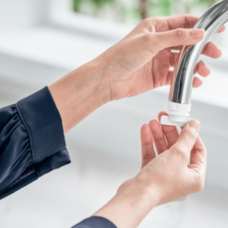 Filtr wody na kran PHILIPS AWP3705P3 z wyświetlaczem, dodatkowe wkłady w zestawie