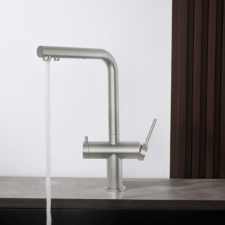 Dwuobwodowa bateria Blue Water Delta w kolorze stali