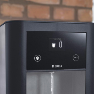 Pyszna woda filtrowana z dystrybutora wody