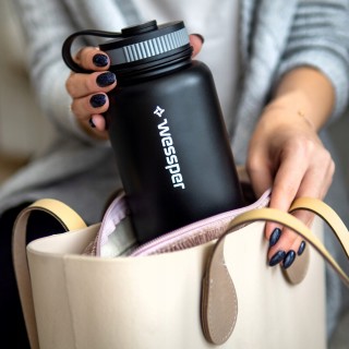 WESSPER - butelka termiczna w kolorze czarnym