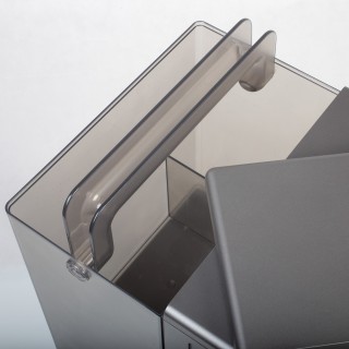 Wyjmowany 5-litrowy zbiornik na wodę z ergonomicznym uchwytem