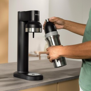 butelka w kolorze czarnym do gazowania wody soda trio