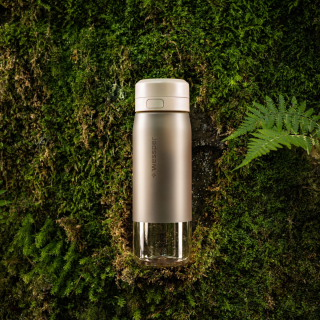 butelka na siłownię wessper 700 ml w kolorze beżowym