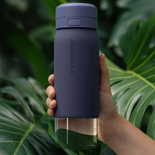 WESSPER - szklana butelka filtrująca niebieska