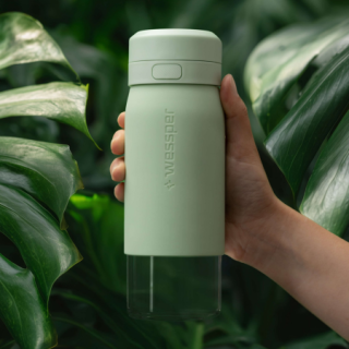 WESSPER - szklana butelka filtrująca miętowa