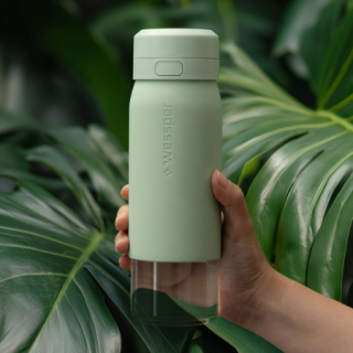 WESSPER - szklana butelka filtrująca miętowa