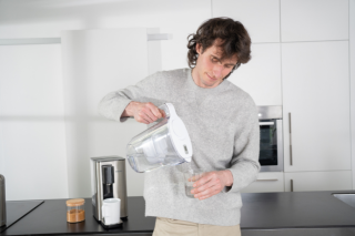 PHILIPS dzbanek filtrujący wodę AWP2933WHT4/10, wkłady 1+3 w zestawie