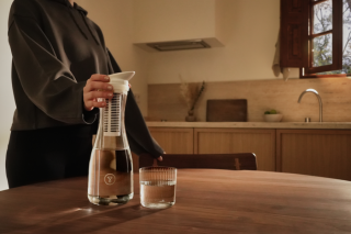 dzbanek borokrzemowy do filtracji wody z sieci