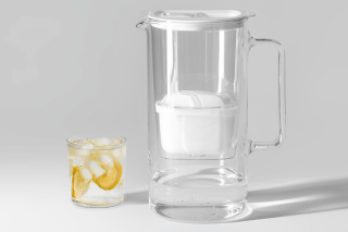 Biały dzbanek filtrujący ze szkła borokrzemowego Wessper