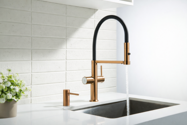 blue water katania bateria do wody kuchennej