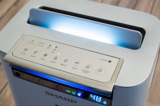 Sharp KC-G60EUW oczyszczacz powietrza z nawilżaniem. Oczyszczacz + nawilżacz + jonizator.